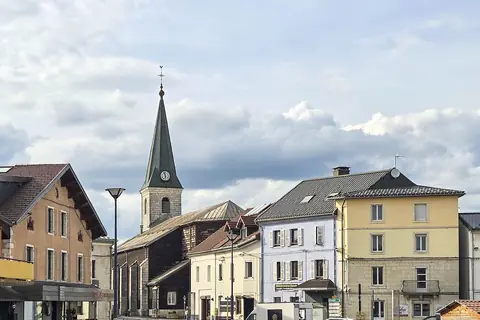 Saint-Laurent-en-Grandvaux, sur la route ou près de la route de « Balade surprise sur le Grandvaux »