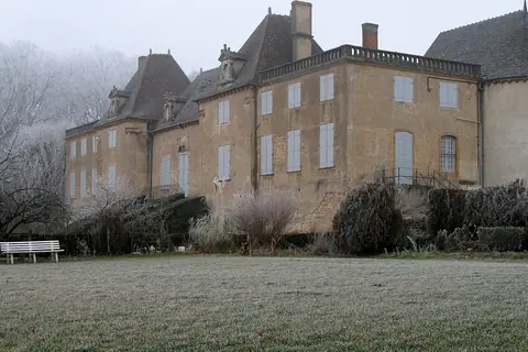 Prissé, sur la route ou près de la route de « La Route Lamartine »