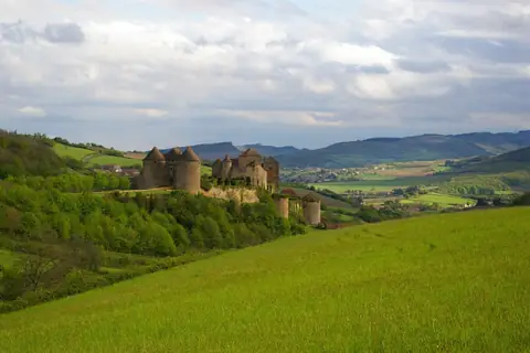 Château de Berzé, sur la route ou près de la route de « Road trip en Sud Bourgogne - Circuit n°3 »