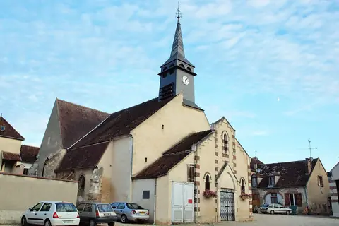 Bassou, sur la route ou près de la route de « Route gourmande sur les rives de l’Yonne »