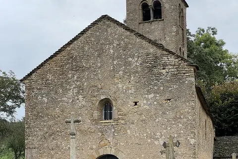 Massy (Saône-et-Loire), sur la route ou près de la route de « Sur les traces des moines de Cluny »