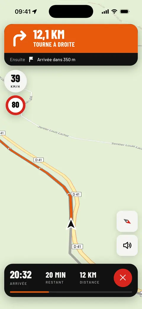 Guidage dans les lacets du Semnoz en thème clair